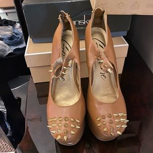 Go Jane heels size 9